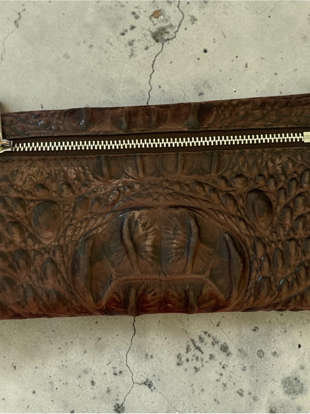 MSRP $175 Brahmin brown croc embossed wallet bundle - Picture 2 of 4
